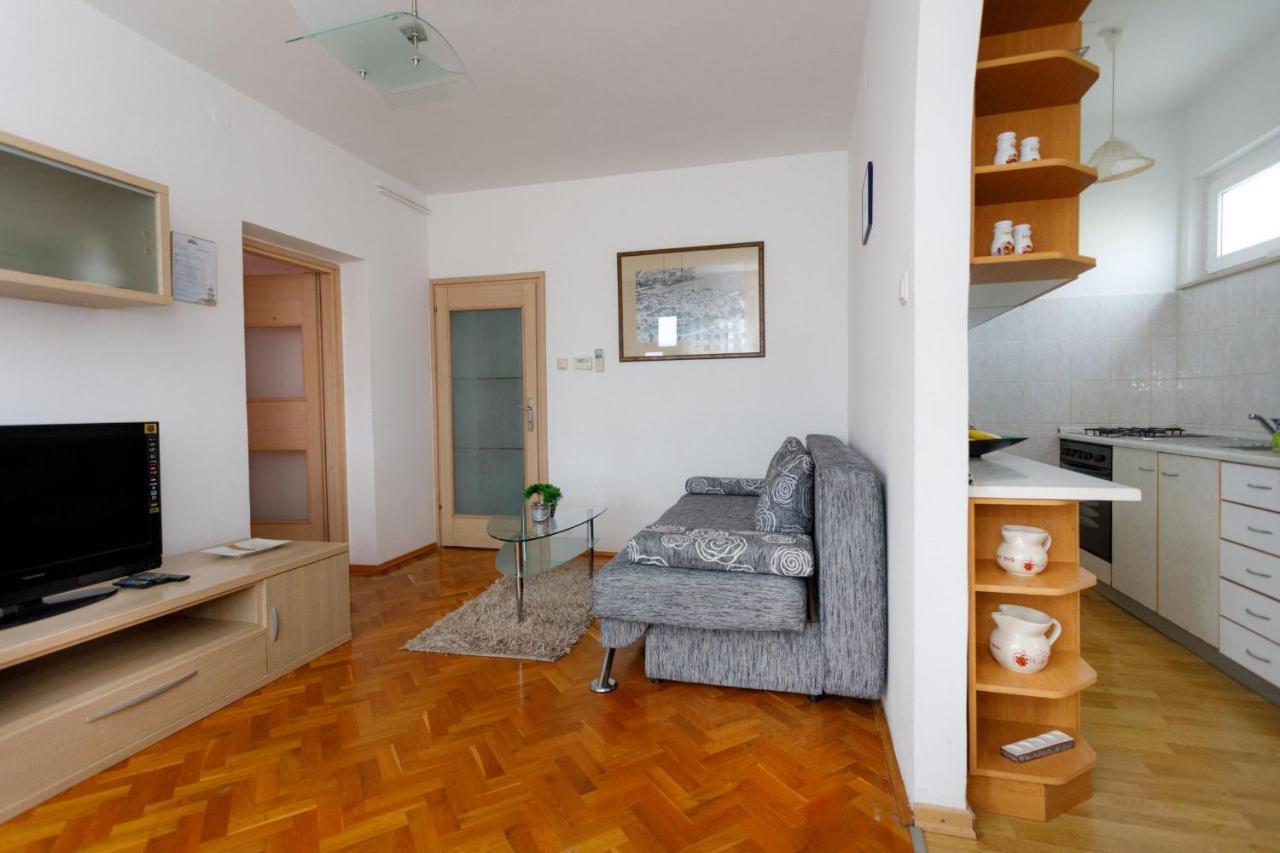 Adrijana 2 Apartamento Krk Town Exterior foto