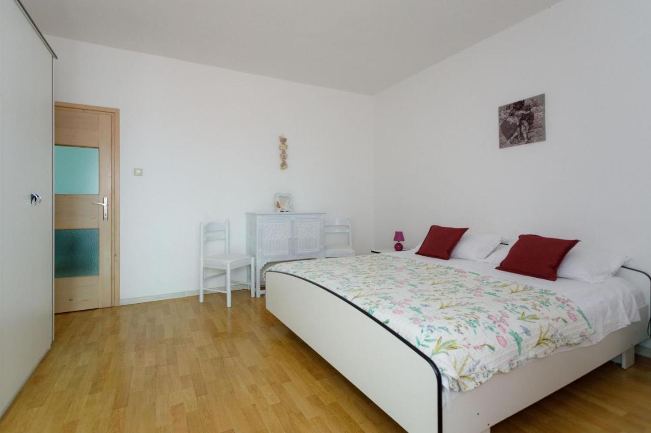 Adrijana 2 Apartamento Krk Town Exterior foto